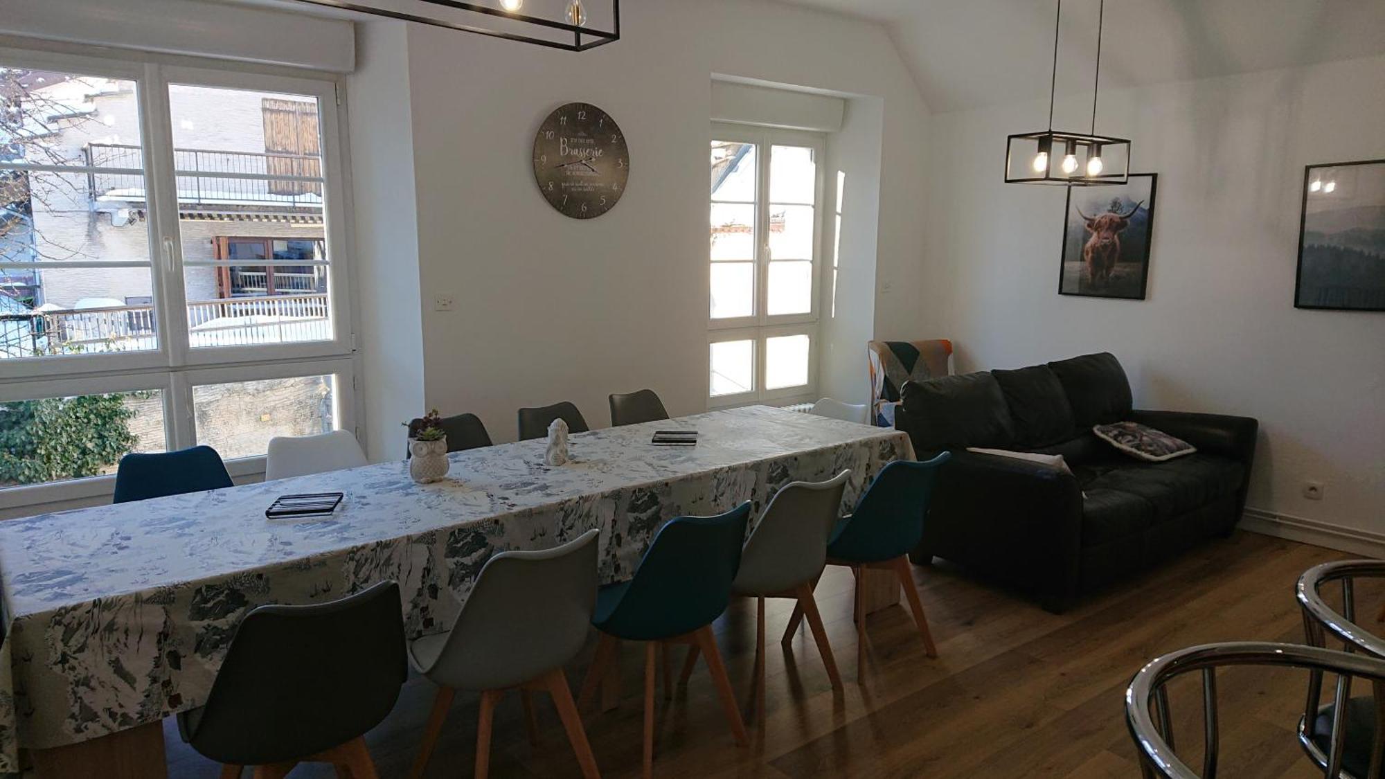 Grande Maison De Ville Renovee,Au Coeur Du Village 维拉尔-德朗 外观 照片